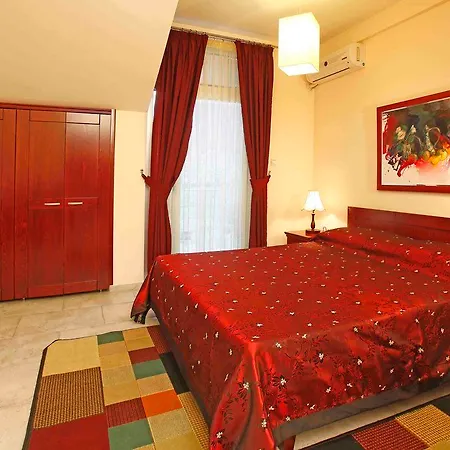 Luxor Hotel 3*